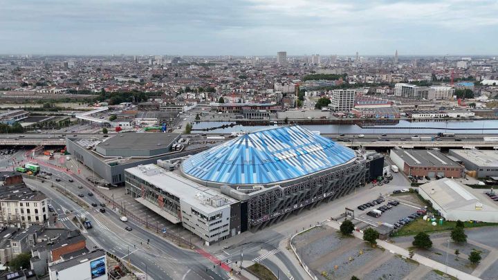 LOCATION: SPORTPALEIS IS NOW AFAS DOME LOCATION: SPORTPALEIS IS NOW AFAS DOME